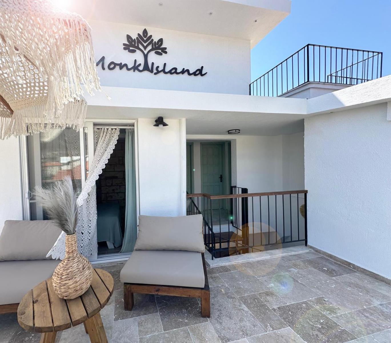 Monk Island Hotel Izmir Bagian luar foto