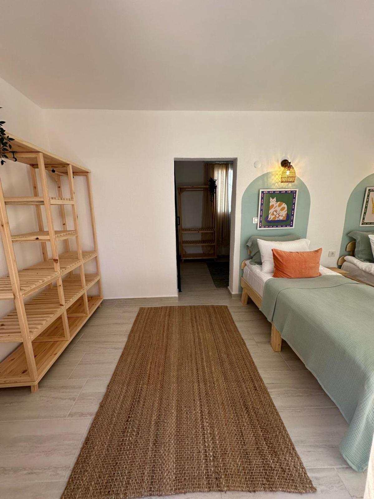 Monk Island Hotel Izmir Bagian luar foto