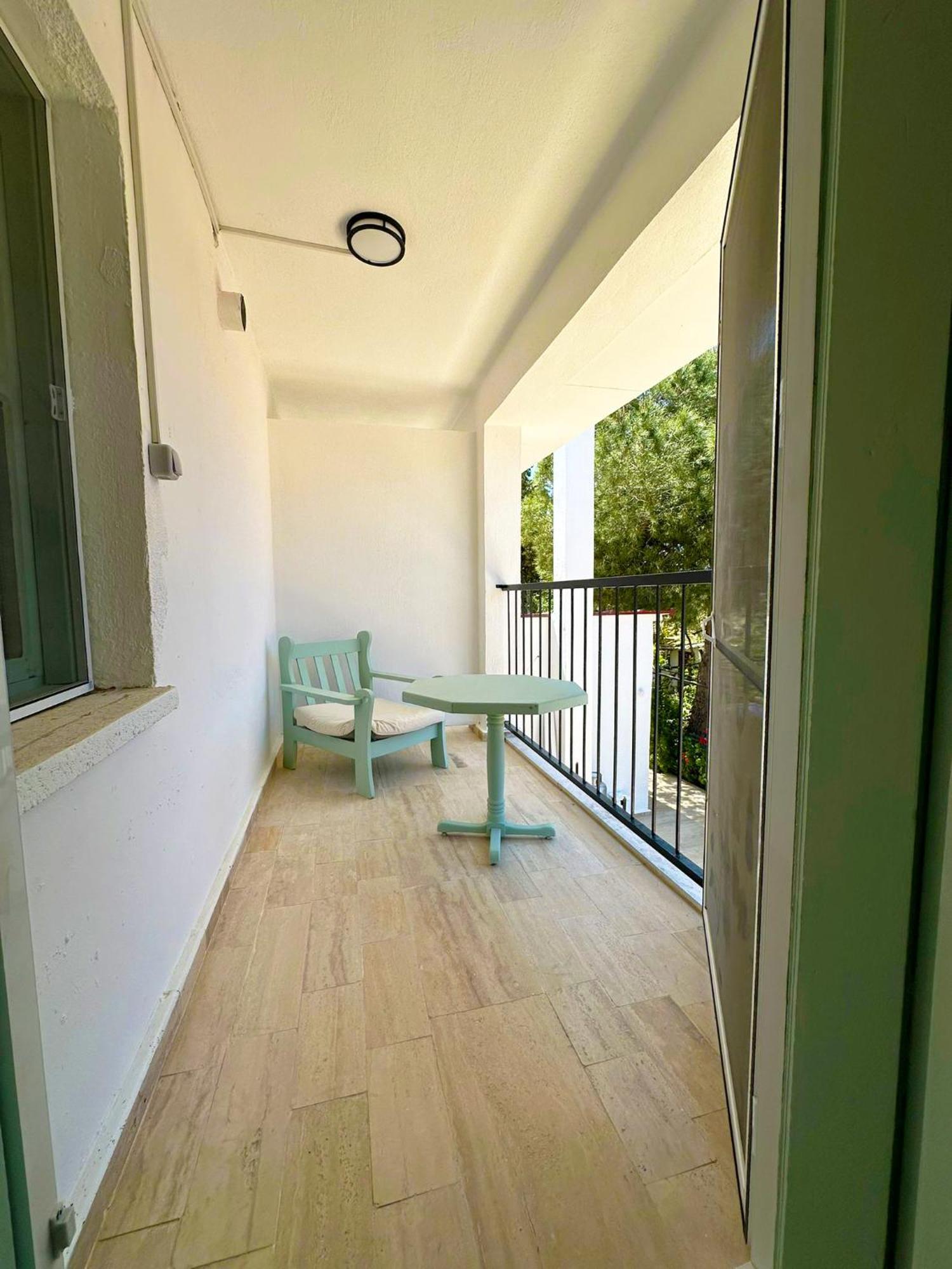 Monk Island Hotel Izmir Bagian luar foto