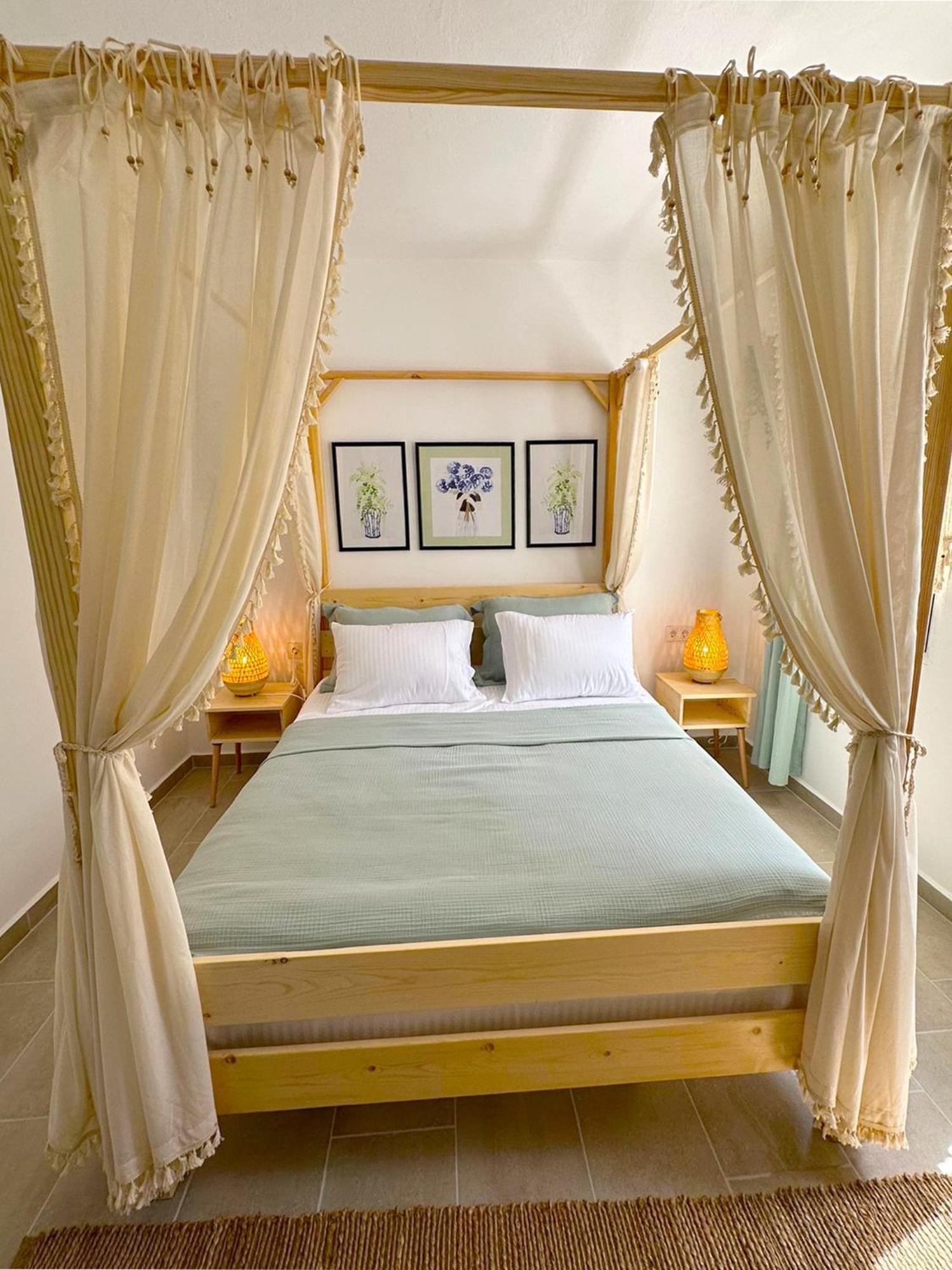 Monk Island Hotel Izmir Bagian luar foto