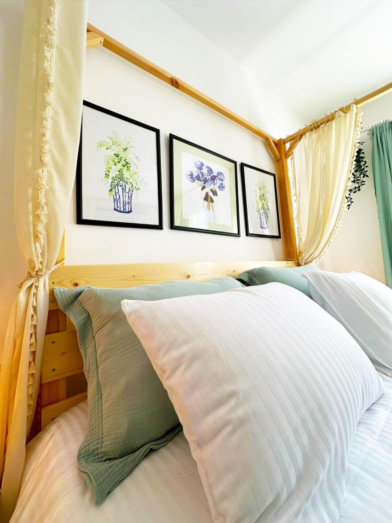 Monk Island Hotel Izmir Bagian luar foto